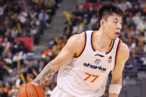 媒体人：张镇麟未来几年依然会进国家队 他得拿出倾尽一切的拼劲配图